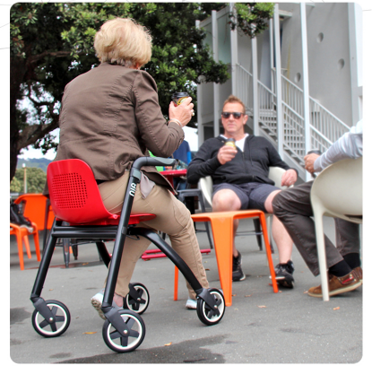 Co víte o Rolling Walkers pro seniory?